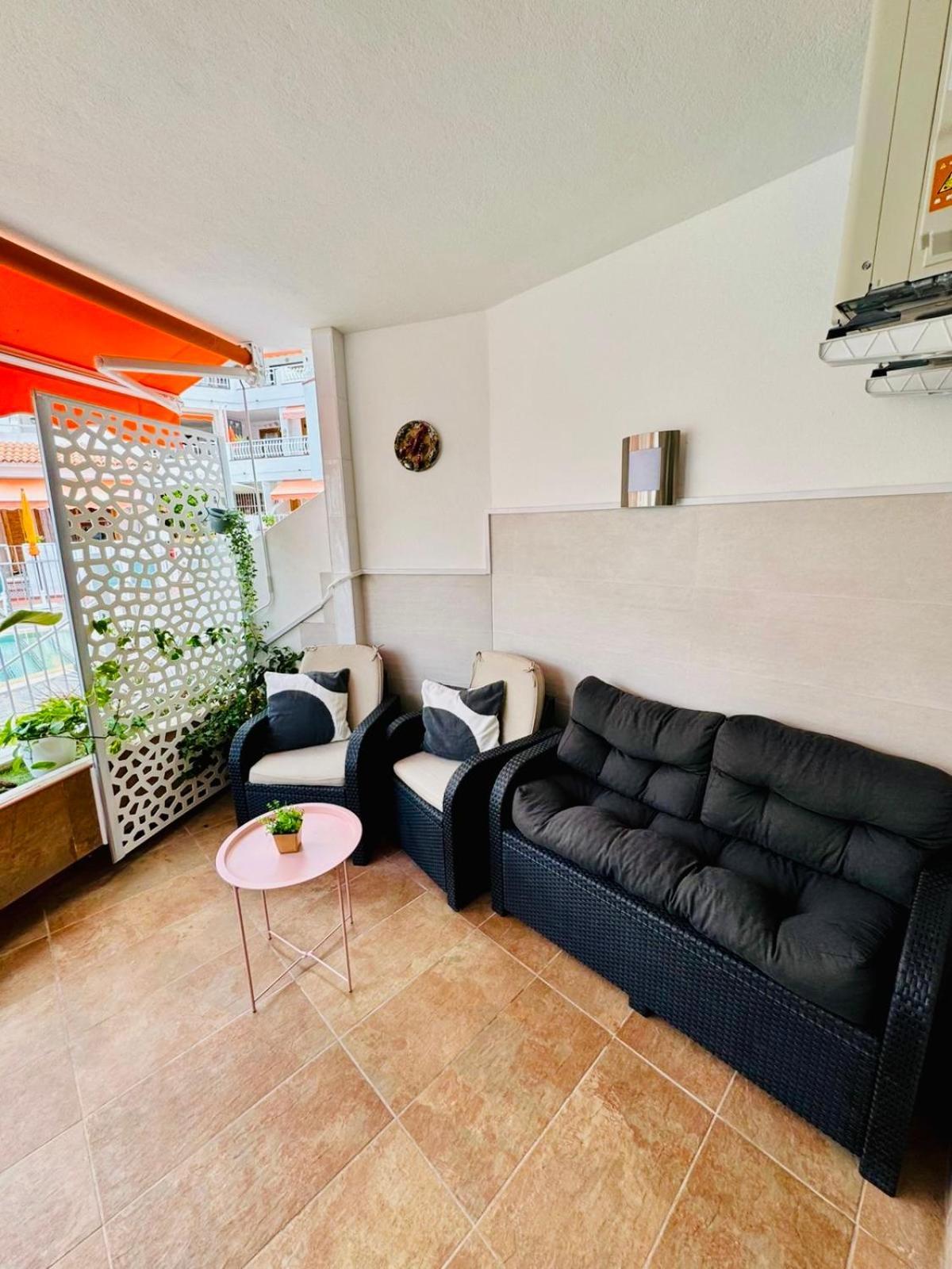 Apartment With Terrace And Pool, Los Cristianos ลอส กริสเตียนอส ภายนอก รูปภาพ