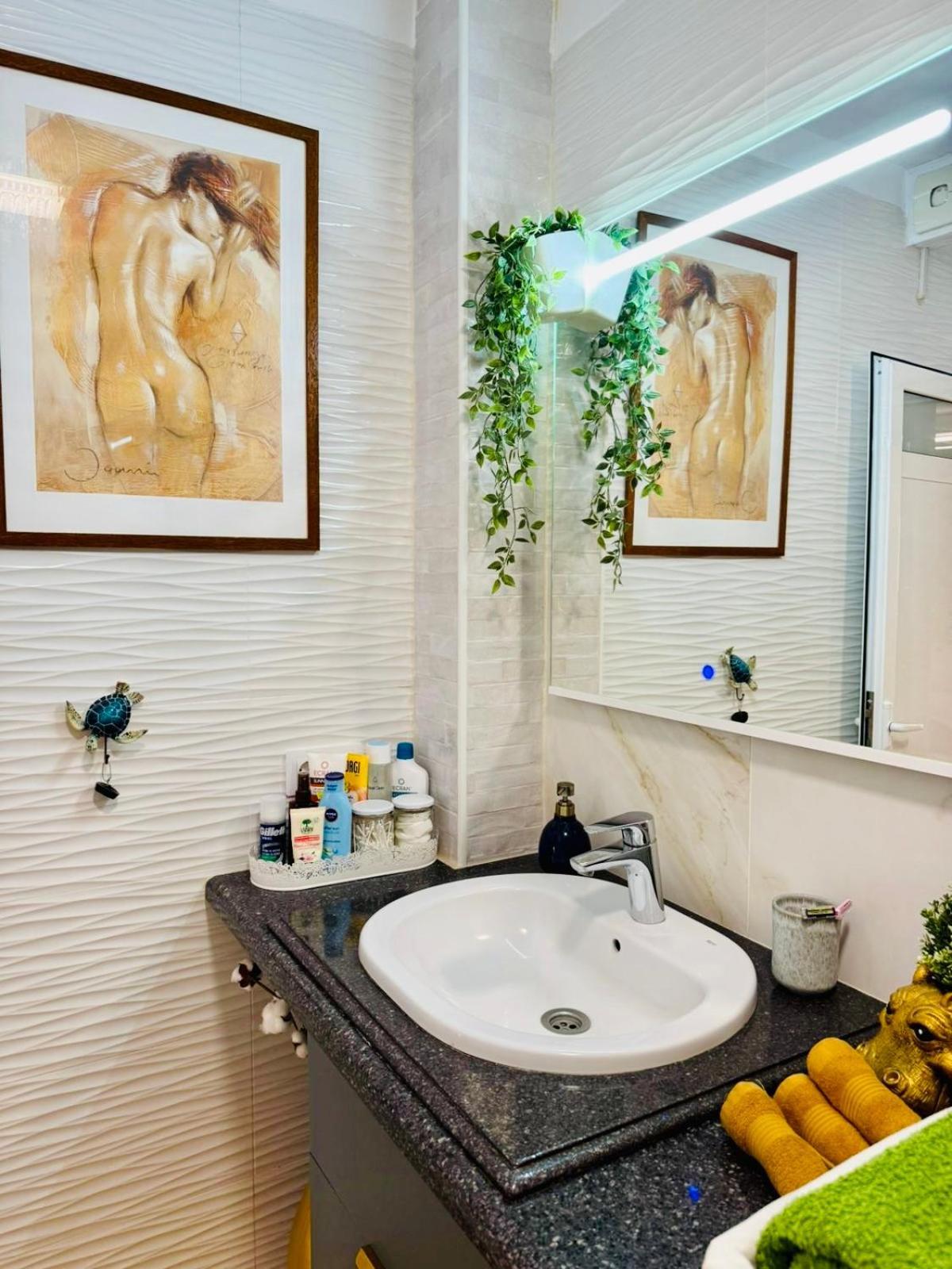 Apartment With Terrace And Pool, Los Cristianos ลอส กริสเตียนอส ภายนอก รูปภาพ